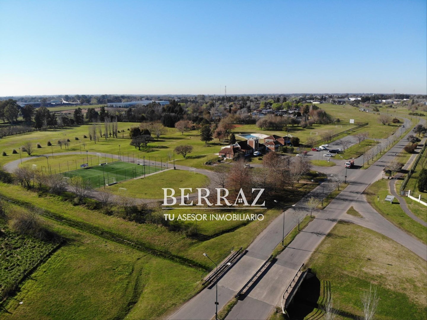 Casa 4 ambientes venta en Santa Elena Pilar del Este lote de 520 m2