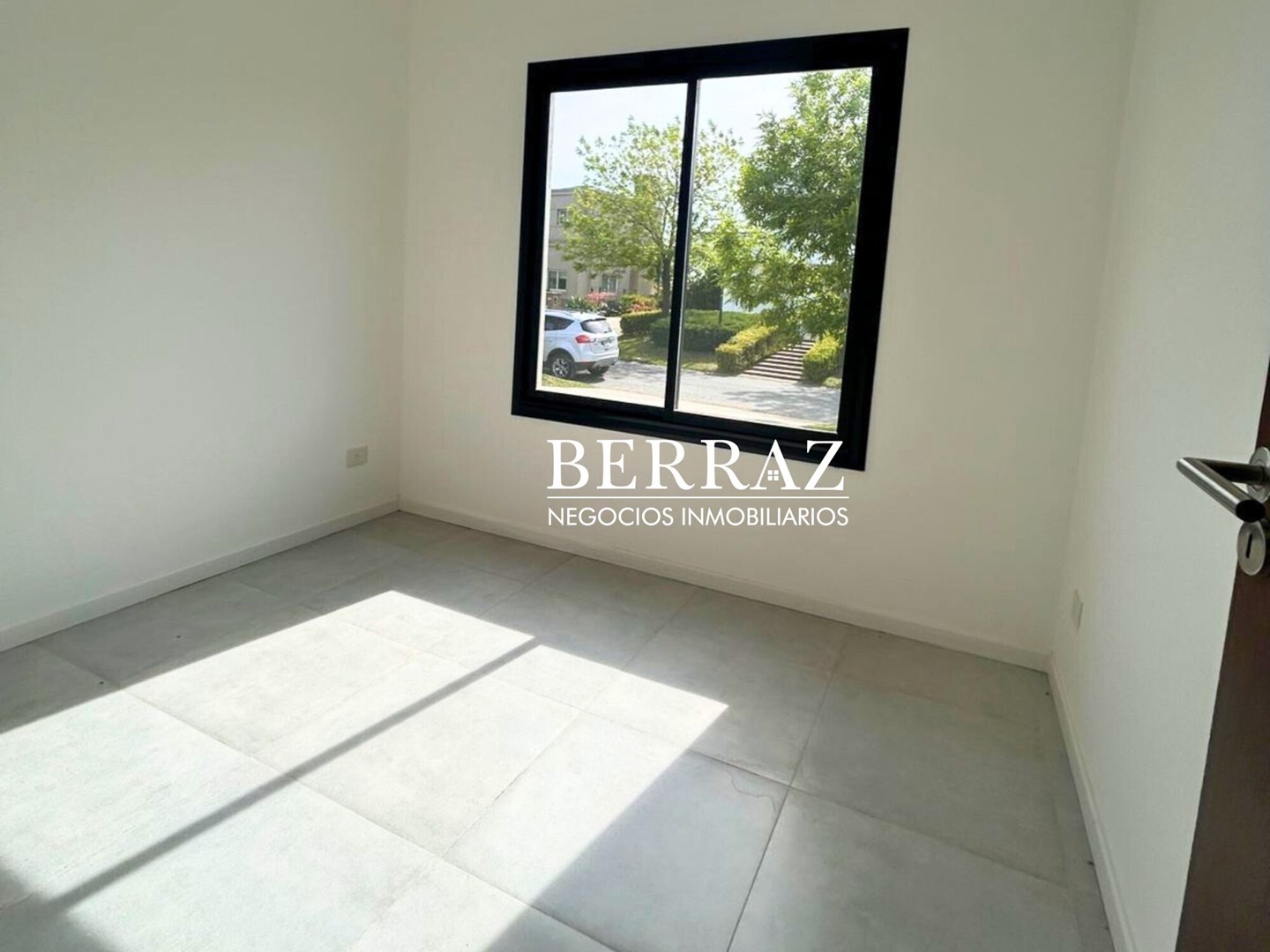 Casa venta 6 ambientes en El Cantón barrio Golf Escobar lote de 900 m2