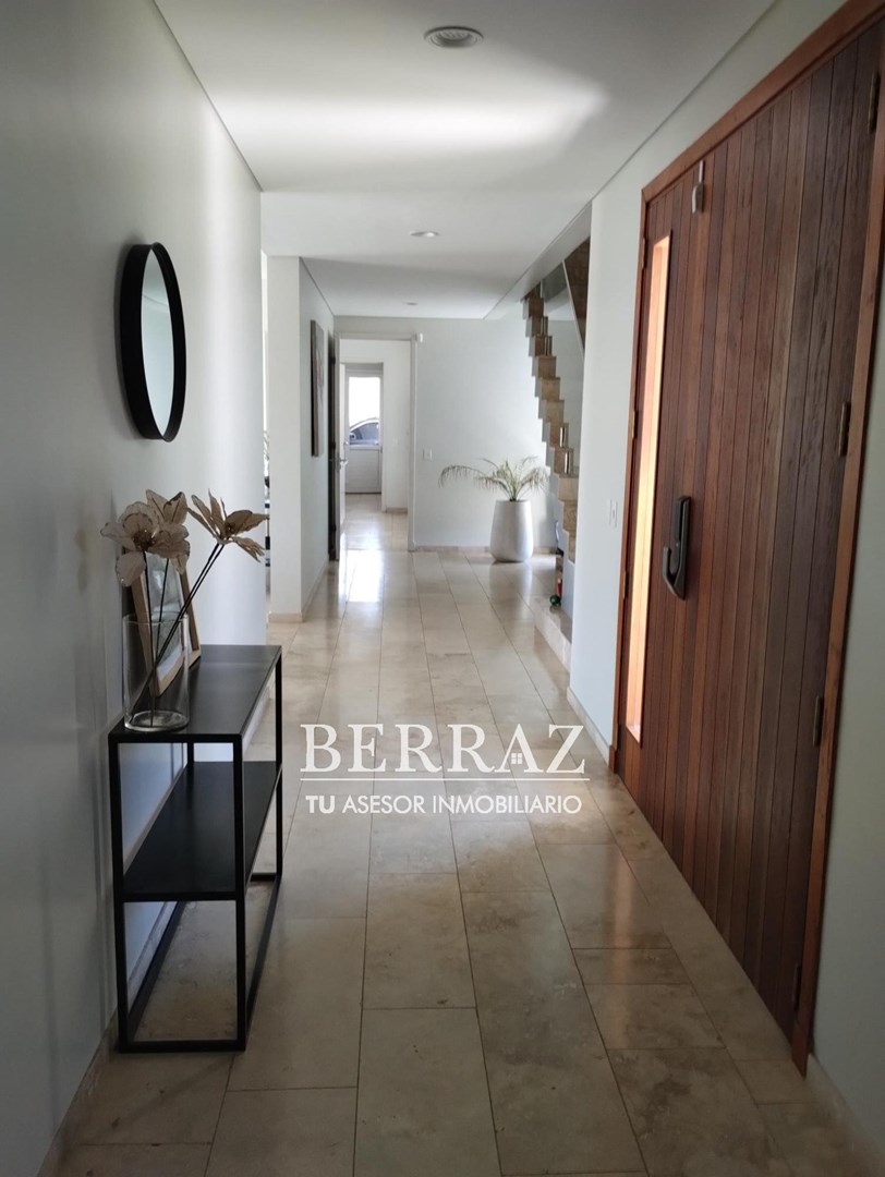 Casa venta 7 ambientes con vista al golf en La Calesa Pilará Pilar lote de 1000 m2