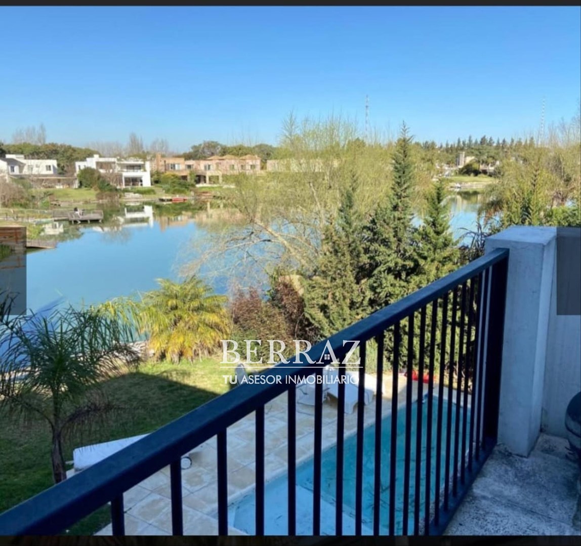 OPORTUNIDAD! Casa venta 7 ambientes Plantas al agua en Santa Barbara Tigre lote de 756,46 m2
