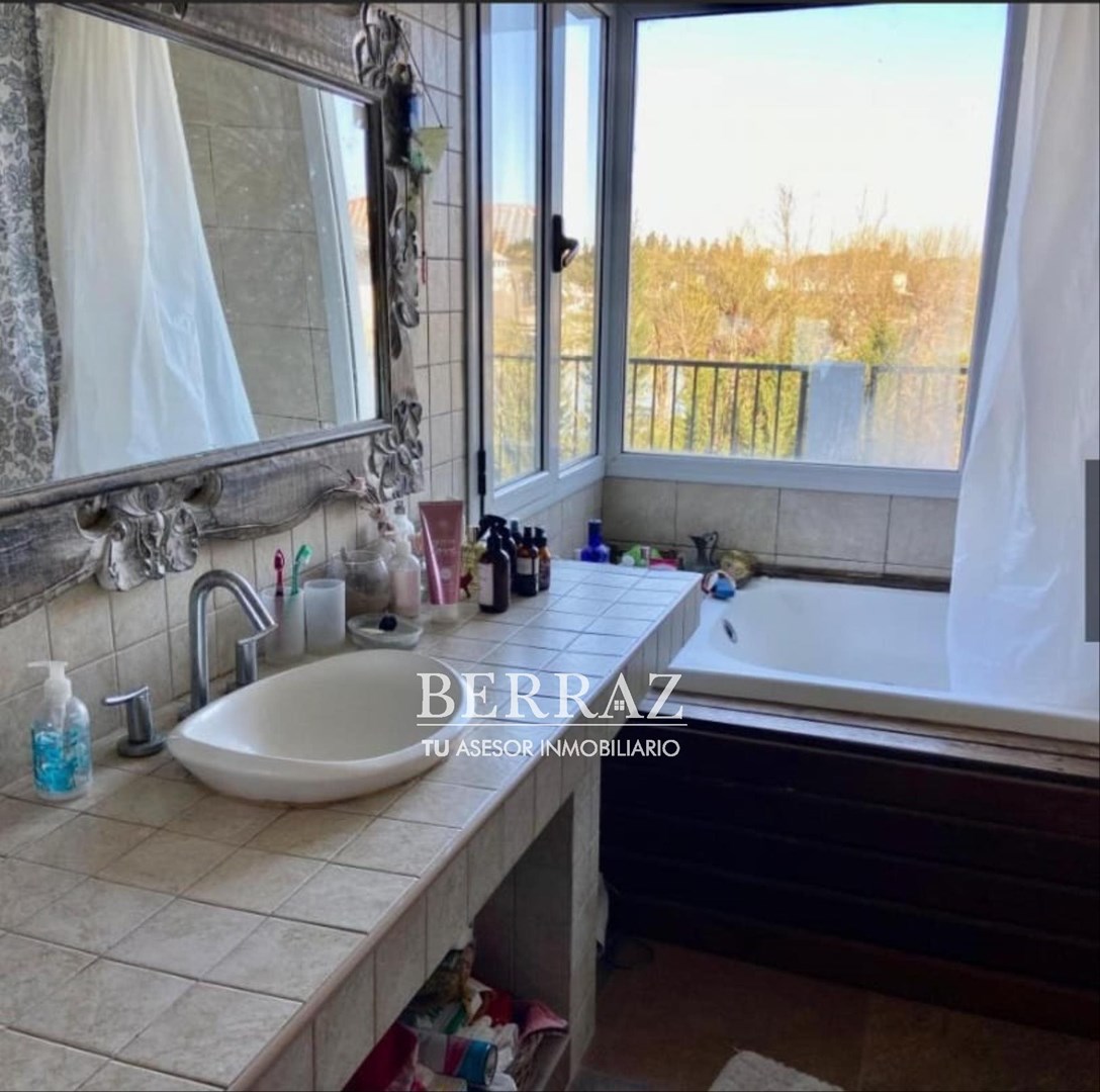 OPORTUNIDAD! Casa venta 7 ambientes Plantas al agua en Santa Barbara Tigre lote de 756,46 m2