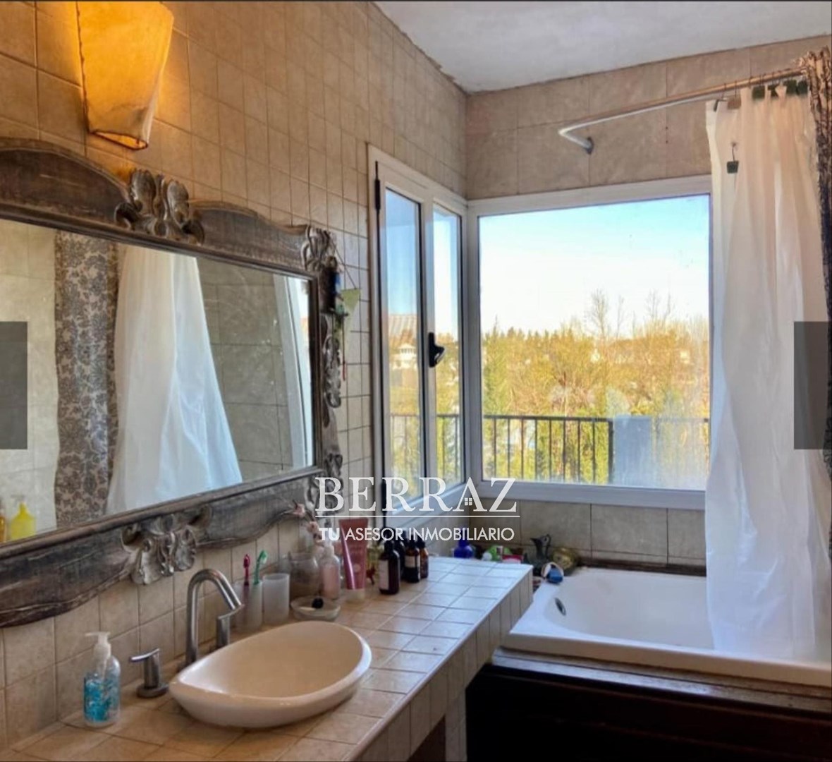 OPORTUNIDAD! Casa venta 7 ambientes Plantas al agua en Santa Barbara Tigre lote de 756,46 m2