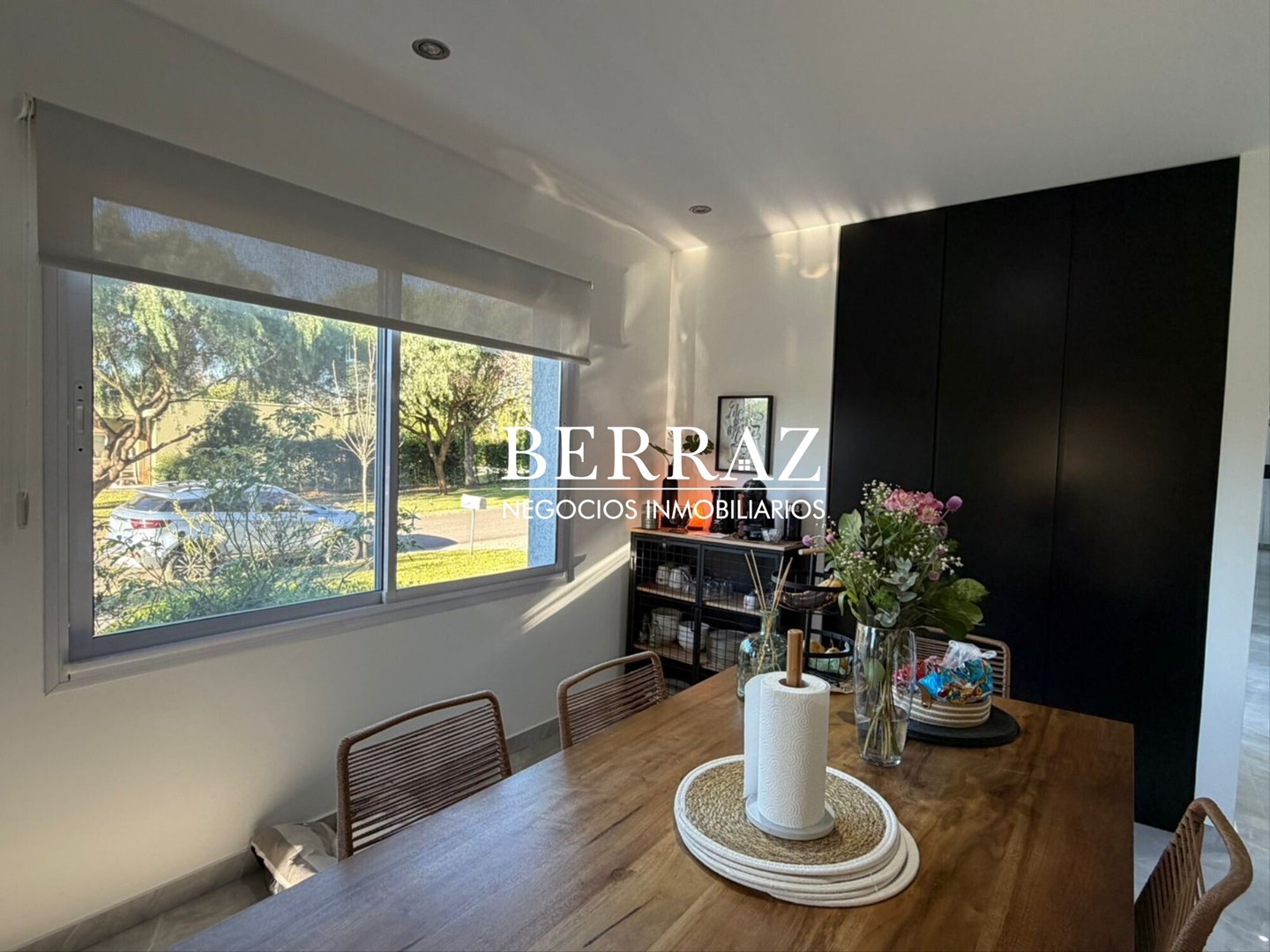 Casa venta 7 ambientes en Santa Guadalupe Pilar del Este 638 m2
