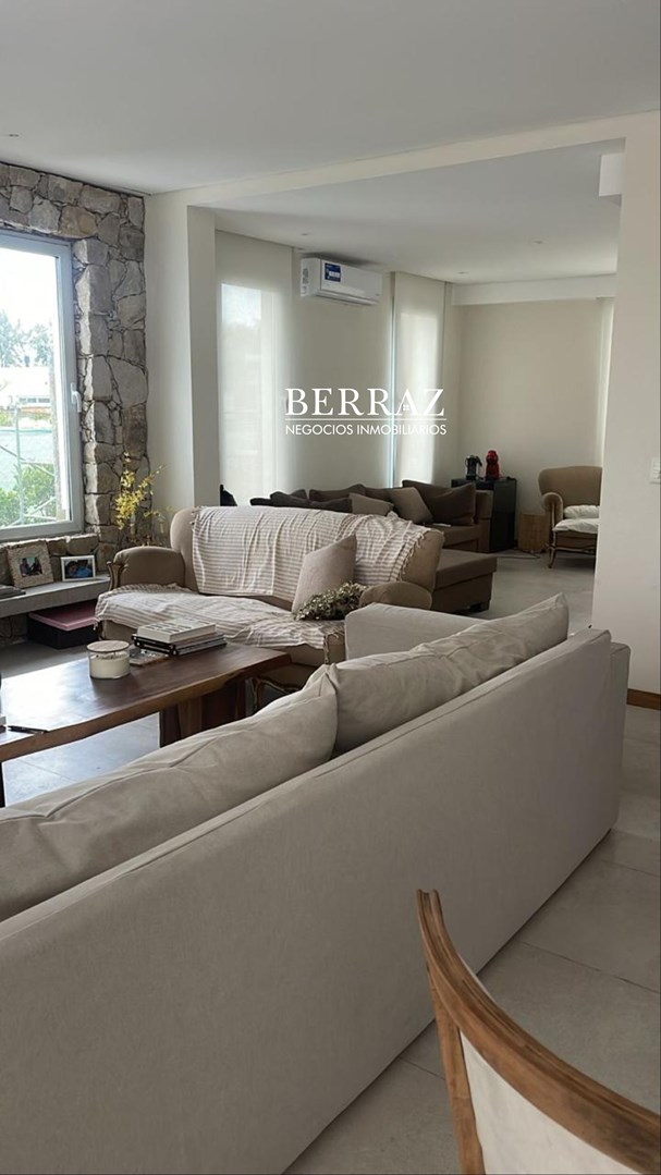 Casa Venta 5 Dormitorios Barrio San Matias Area 1 Lote de 900 m2 Escobar CON FINANCIACION!!