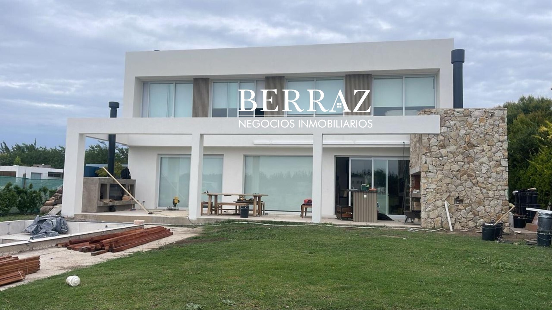 Casa Venta 5 Dormitorios Barrio San Matias Area 1 Lote de 900 m2 Escobar CON FINANCIACION!!