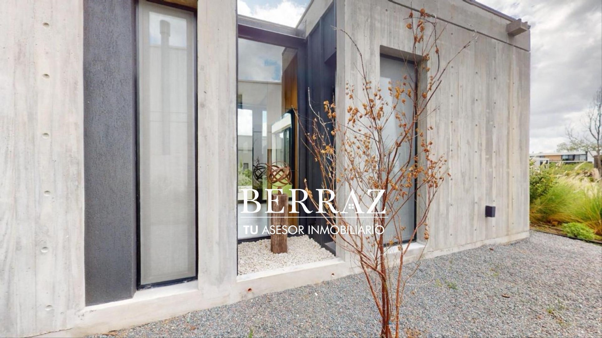 Casa Venta 3 Dormitorios La Calesa, Pilará Lote de 935 m2 Pilar