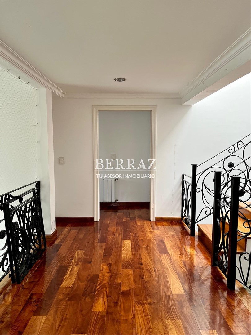 Casa Venta 8 ambientes en Ayres de Pilar lote de 1070 m2