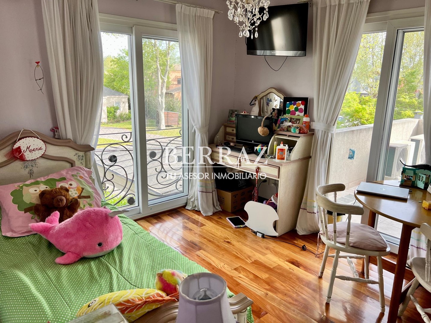 Casa Venta 8 ambientes en Ayres de Pilar lote de 1070 m2