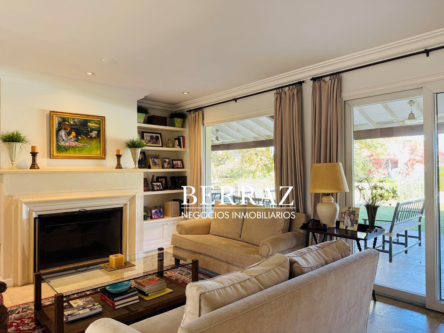 Casa Venta 6 Dormitorios Ayres de Pilar Lote de 1826 m2 Pilar