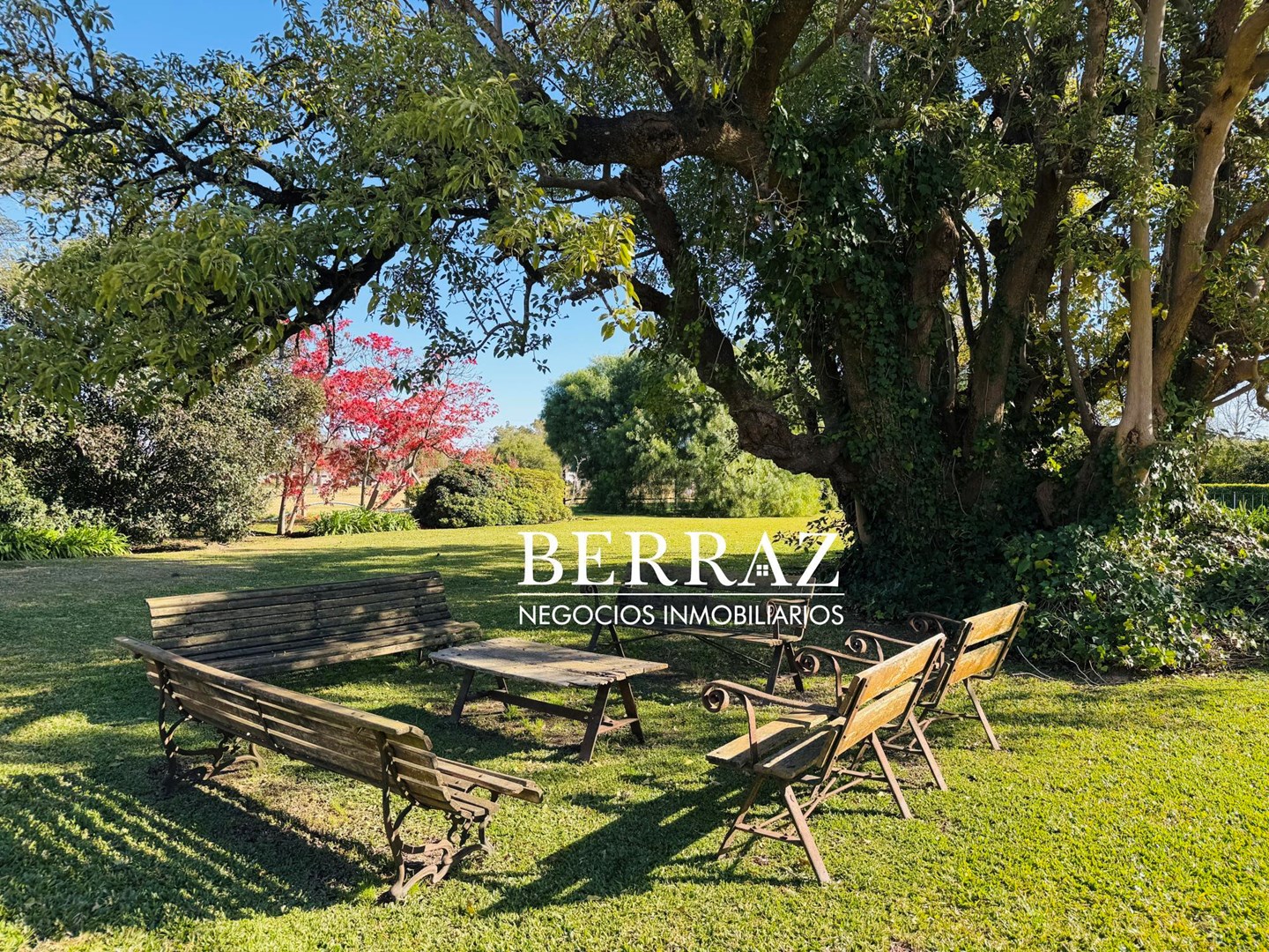 Casa Venta 6 Dormitorios Ayres de Pilar Lote de 1826 m2 Pilar