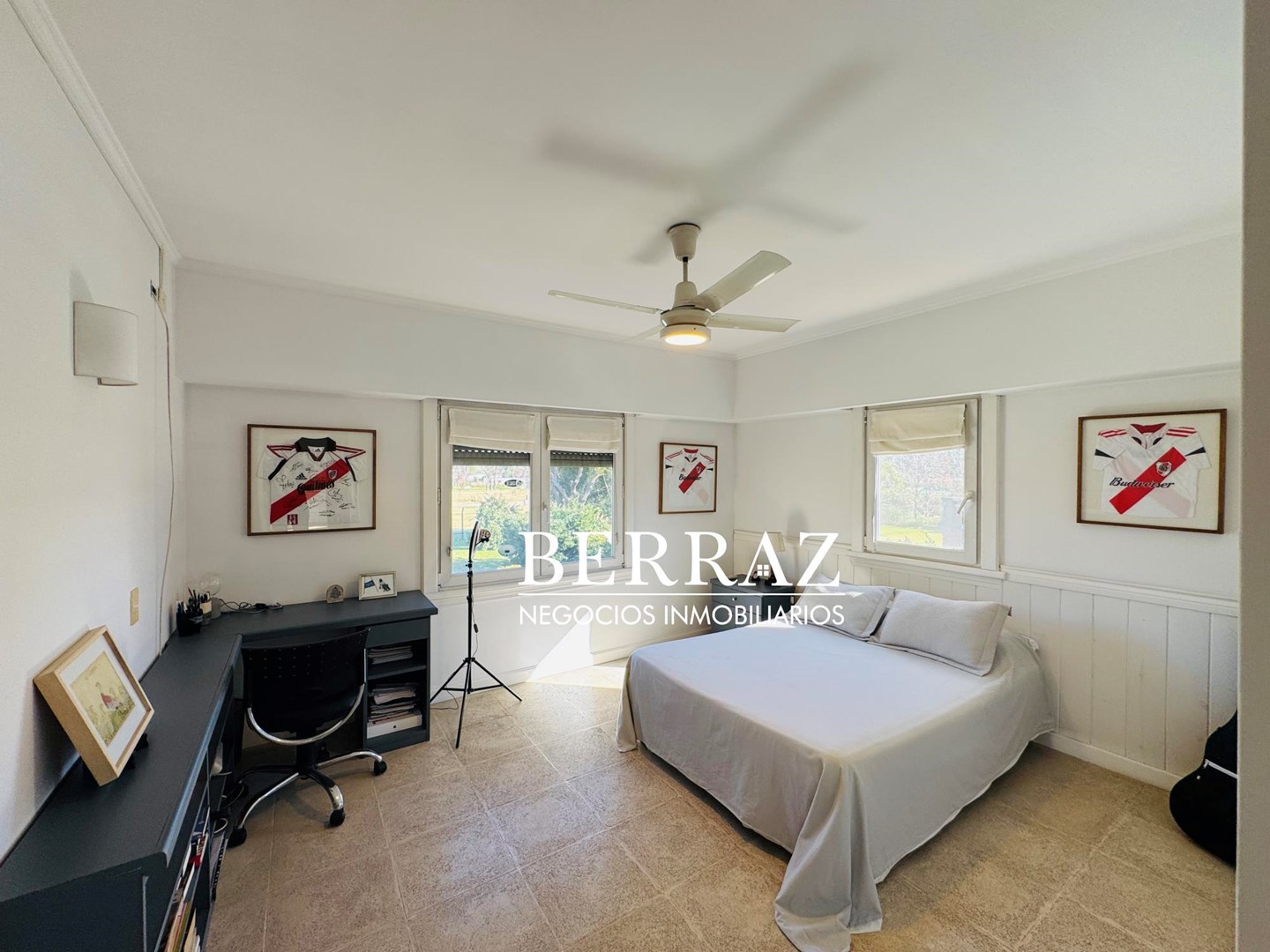 Casa Venta 6 Dormitorios Ayres de Pilar Lote de 1826 m2 Pilar