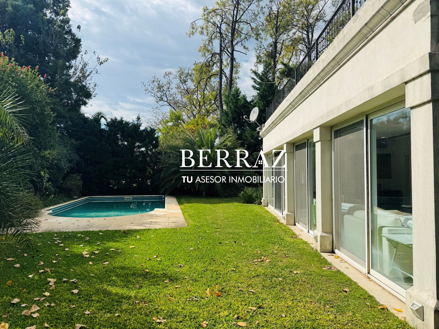 Casa Venta 7 Dormitorios Barrio La Lomada Lote de 1283 m2 Pilar