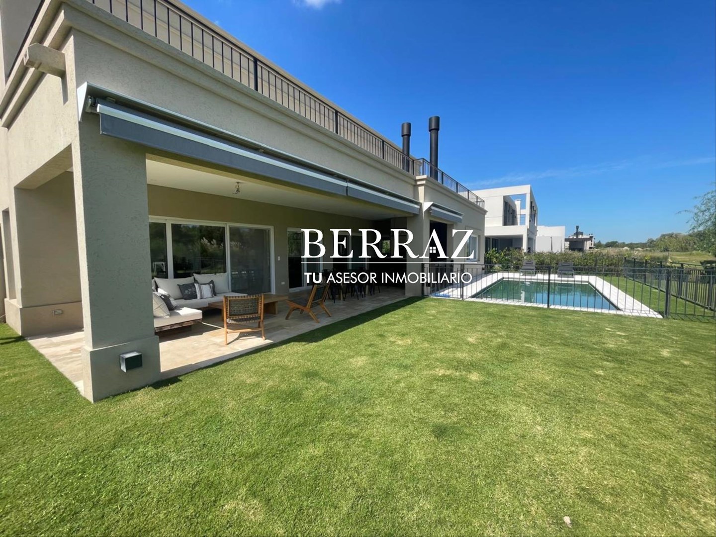 Casa Venta 5 Dormitorios Barrio La Calesa Lote de 1046 m2 Pilara Pilar