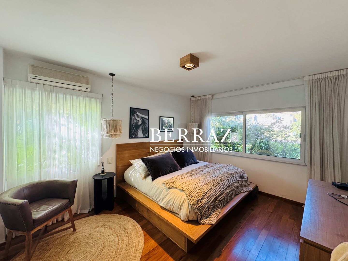  Casa Venta 5 Dormitorios Ayres del Pilar Lote de 1037 m2 Pilar