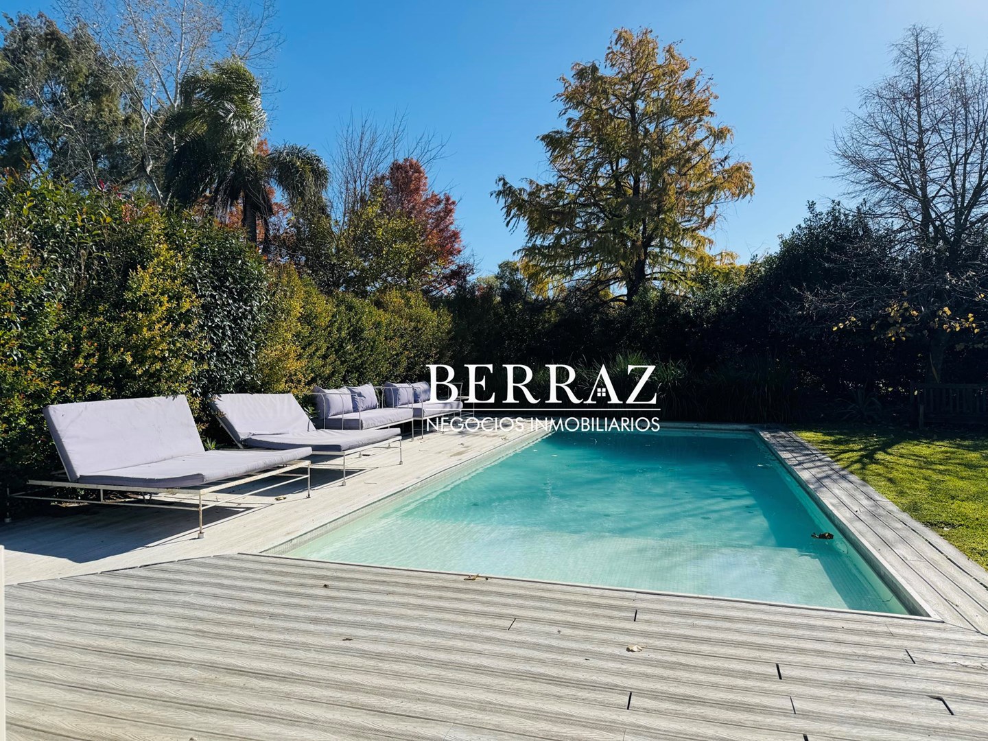  Casa Venta 5 Dormitorios Ayres del Pilar Lote de 1037 m2 Pilar