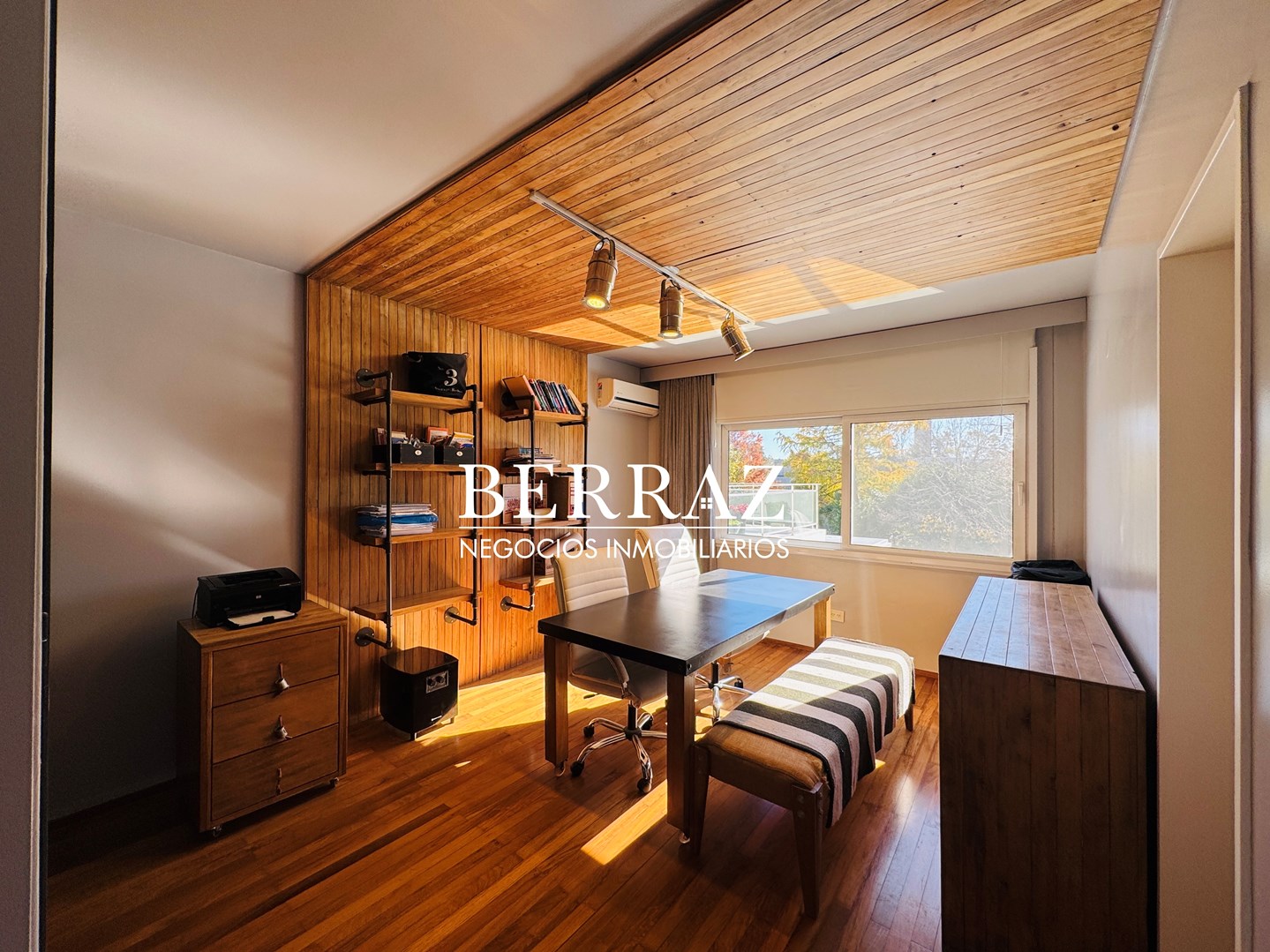  Casa Venta 5 Dormitorios Ayres del Pilar Lote de 1037 m2 Pilar