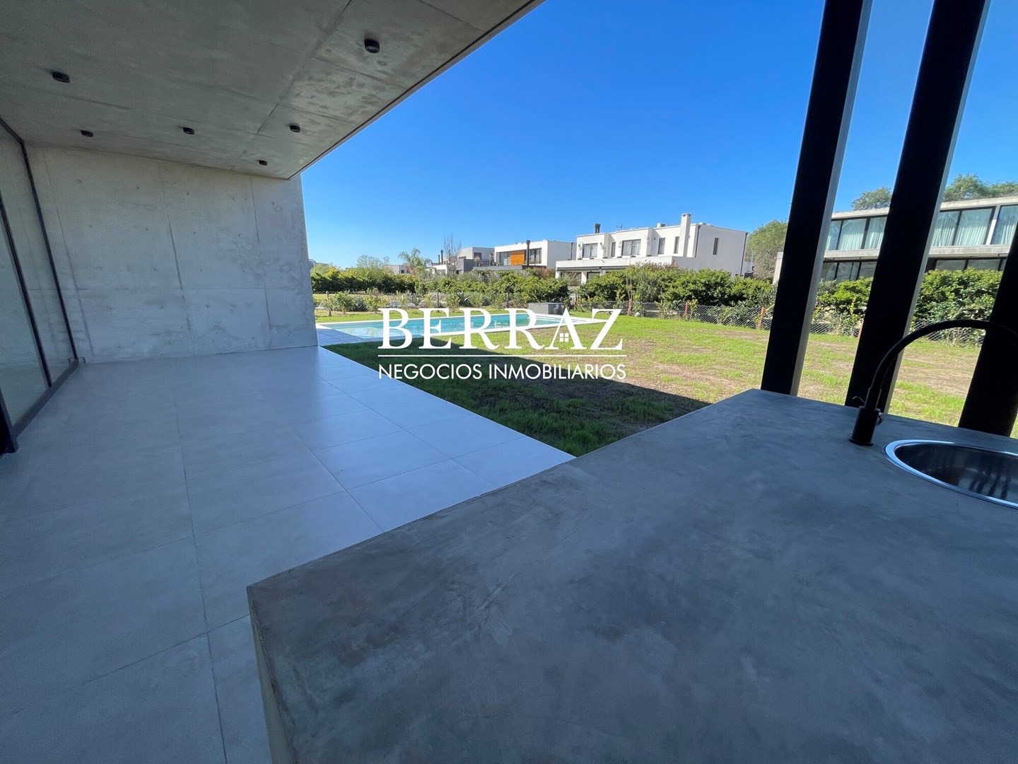 Casa Venta 3 Dormitorios Barrio La Calesa Lote de 955 m2 Pilará Pilar