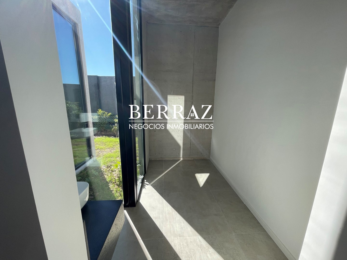 Casa Venta 3 Dormitorios Barrio La Calesa Lote de 955 m2 Pilará Pilar