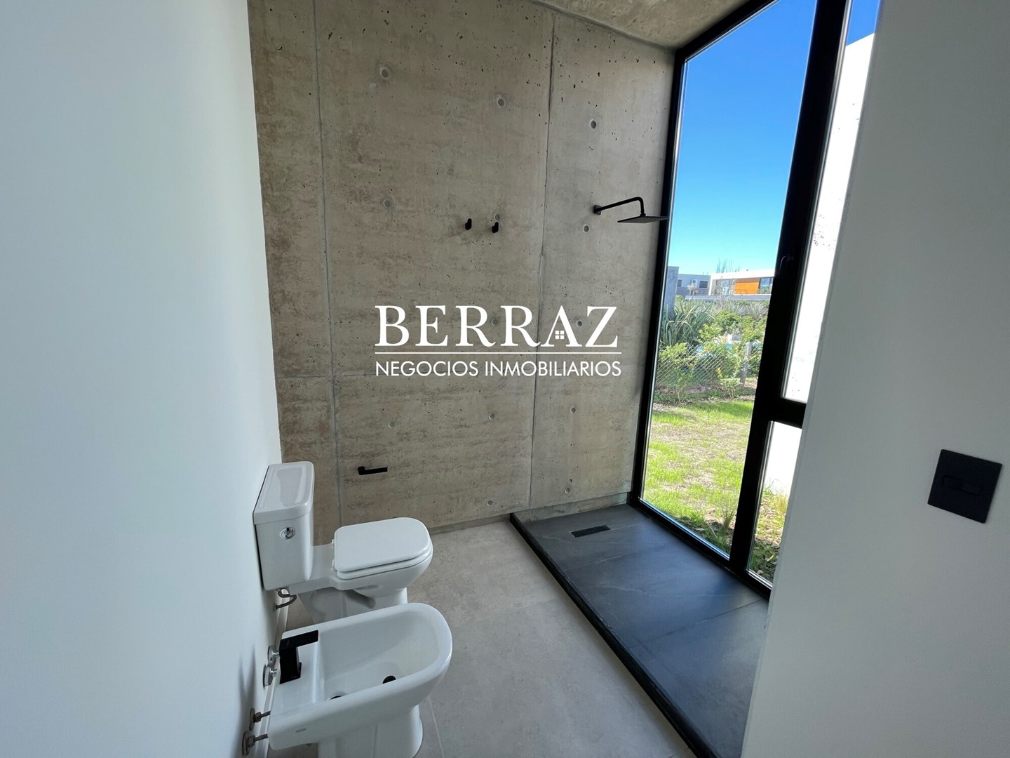 Casa Venta 3 Dormitorios Barrio La Calesa Lote de 955 m2 Pilará Pilar