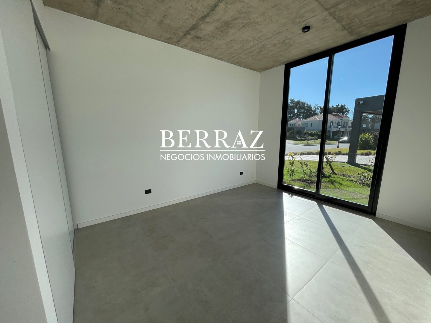 Casa Venta 3 Dormitorios Barrio La Calesa Lote de 955 m2 Pilará Pilar