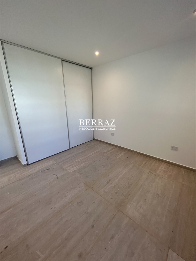  ¡OPORTUNIDAD EN EL NAUDIR! Los dueños financian una parte | Casa de 3 dormitorios en suite con vista