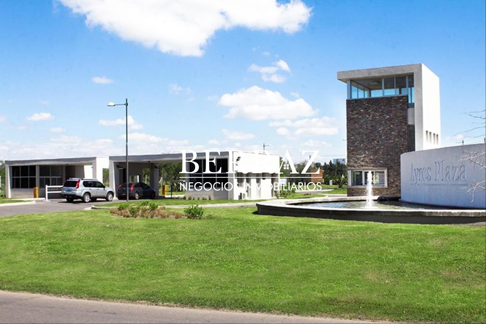 Casa Venta 4 Dormitorios Barrio Ayres Plaza Lote de 615 m2 Pilar