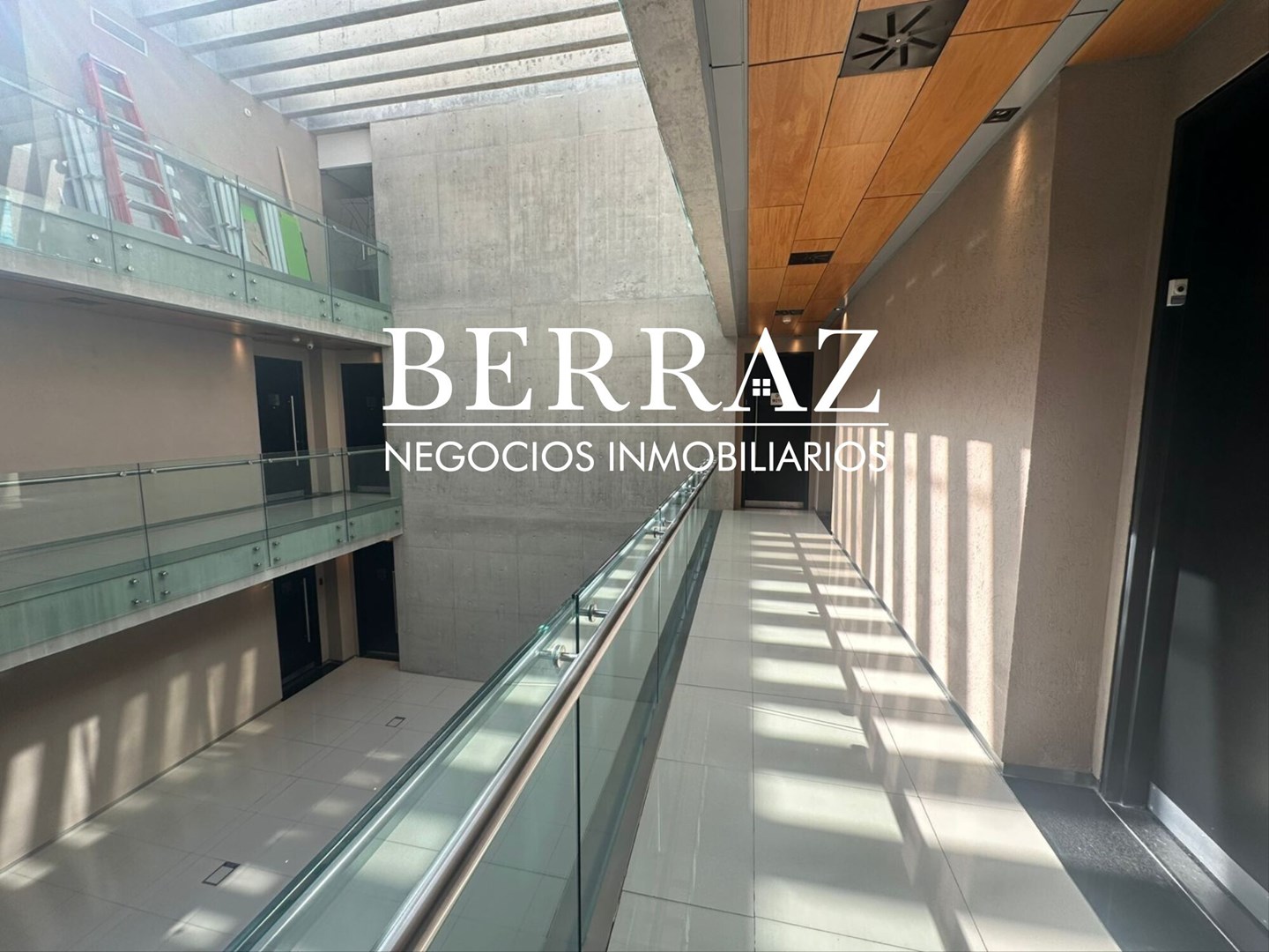 Alquiler Oficina en Officia Work 33 m2 Pilar