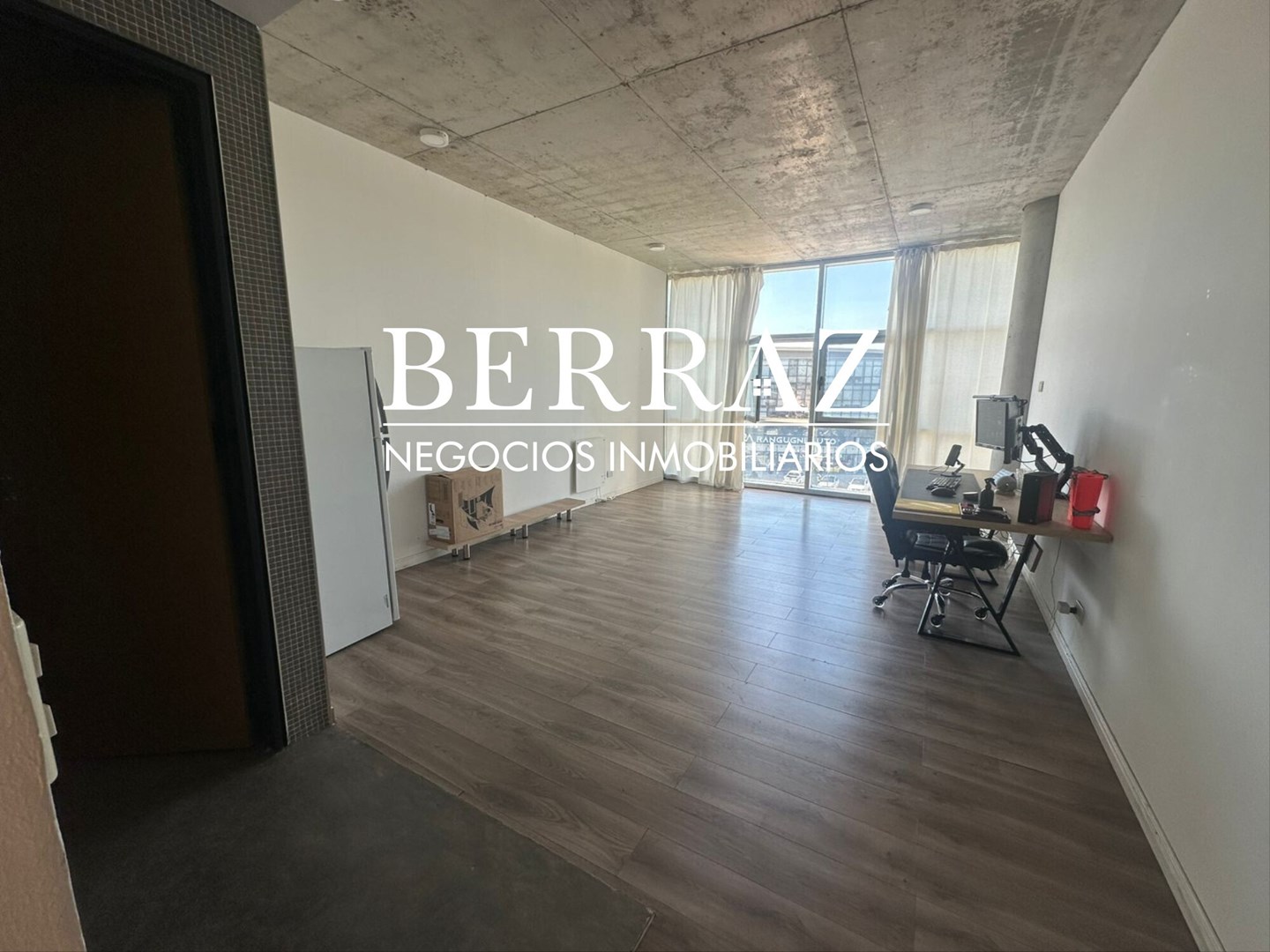 Alquiler Oficina en Officia Work 33 m2 Pilar