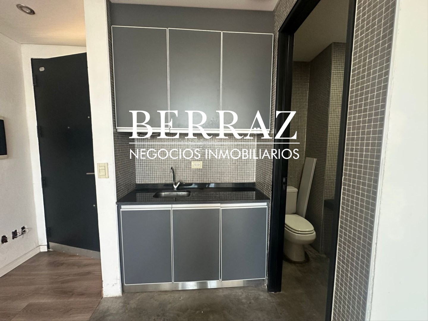 Alquiler Oficina en Officia Work 33 m2 Pilar