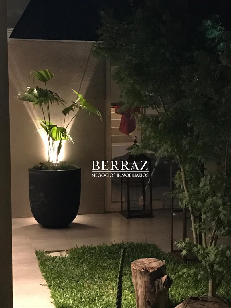  Casa Venta 3 Dormitorios Barrio La Lomada Lote de 805 m2 Pilar