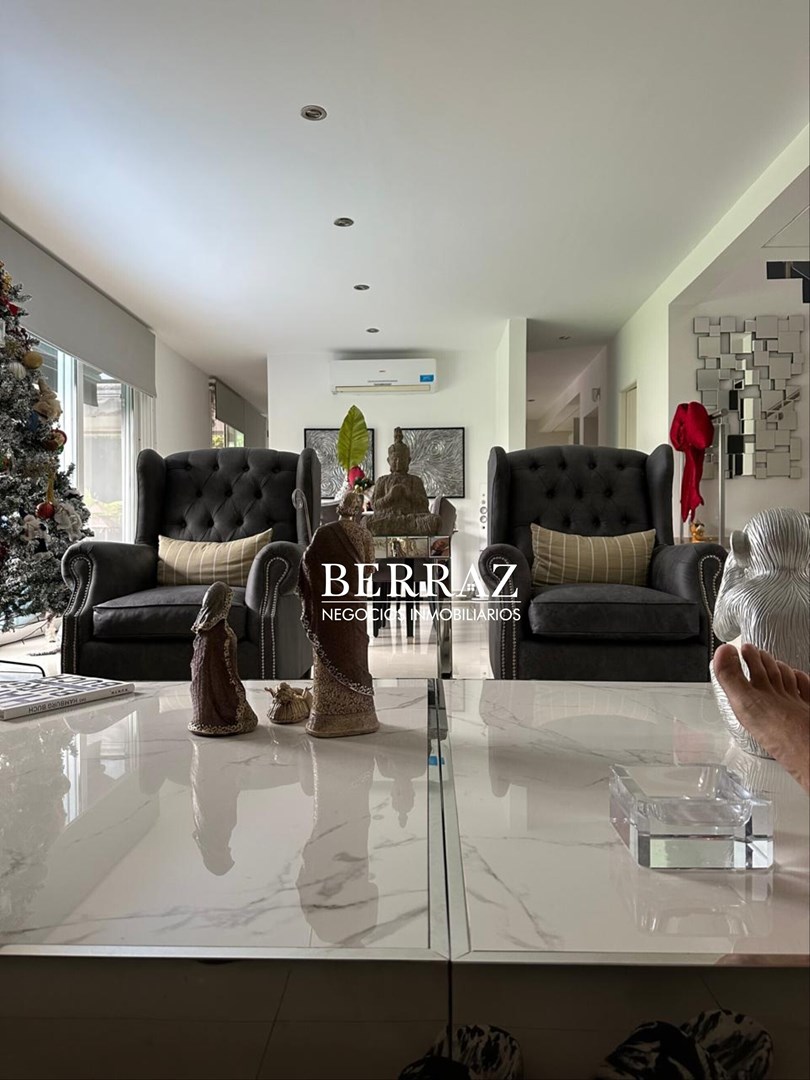  Casa Venta 3 Dormitorios Barrio La Lomada Lote de 805 m2 Pilar