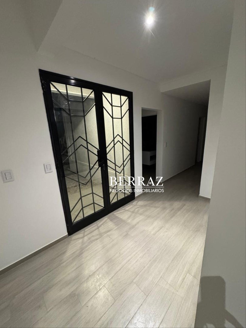 Casa Venta 4 Dormitorios Barrio San Matías , Lote de 998 m2 Escobar