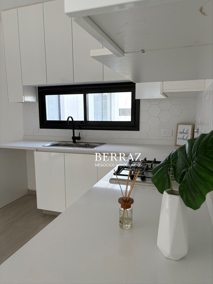 Casa Venta 4 Dormitorios Barrio San Matías , Lote de 998 m2 Escobar