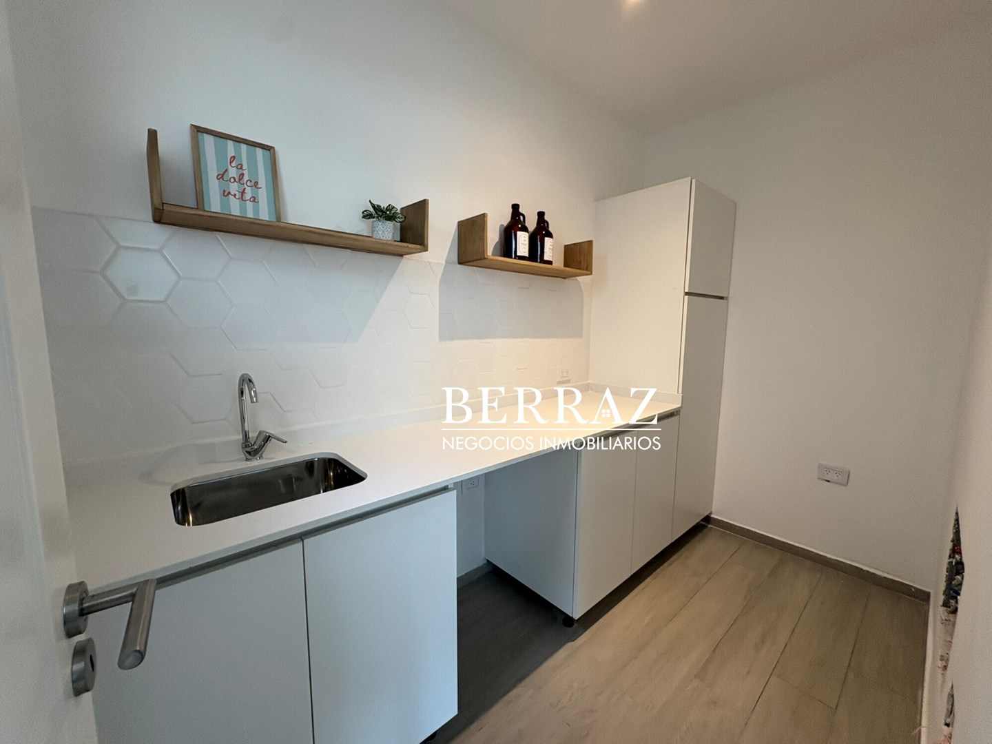 Casa Venta 4 Dormitorios Barrio San Matías , Lote de 998 m2 Escobar
