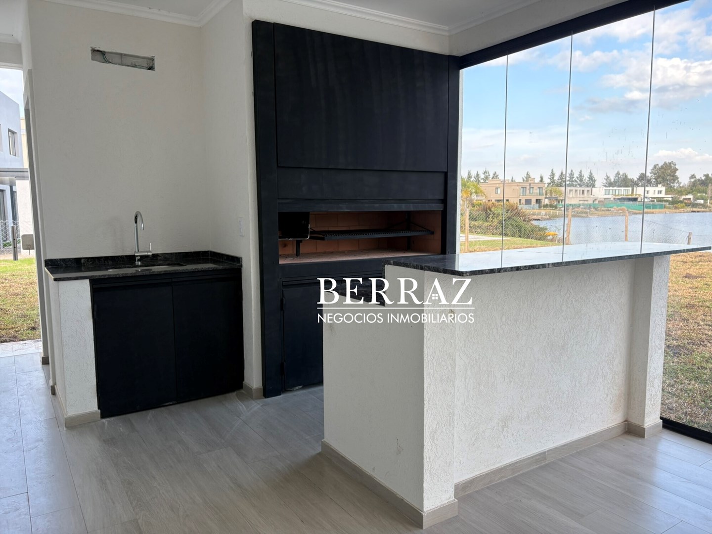 Casa Venta 4 Dormitorios Barrio San Matías , Lote de 998 m2 Escobar