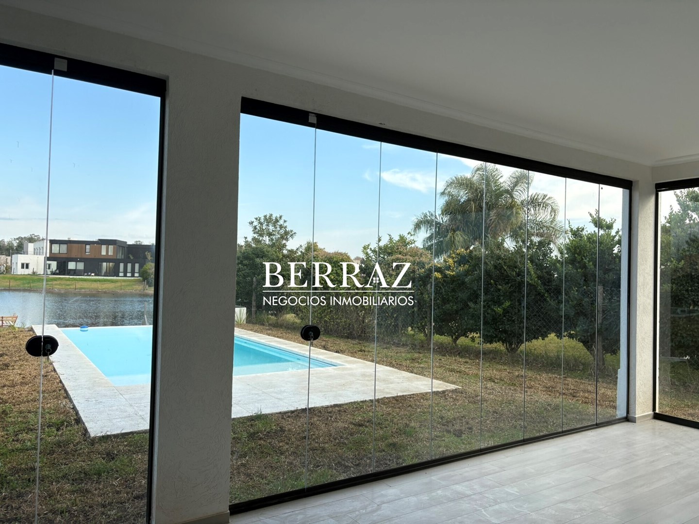 Casa Venta 4 Dormitorios Barrio San Matías , Lote de 998 m2 Escobar