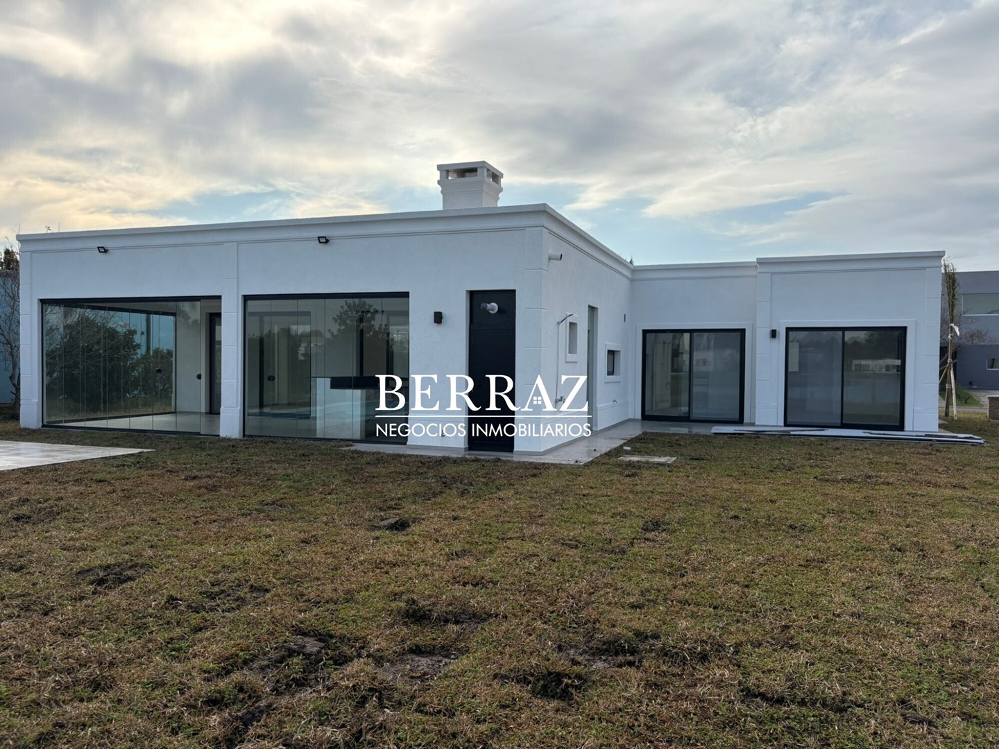Casa Venta 4 Dormitorios Barrio San Matías , Lote de 998 m2 Escobar