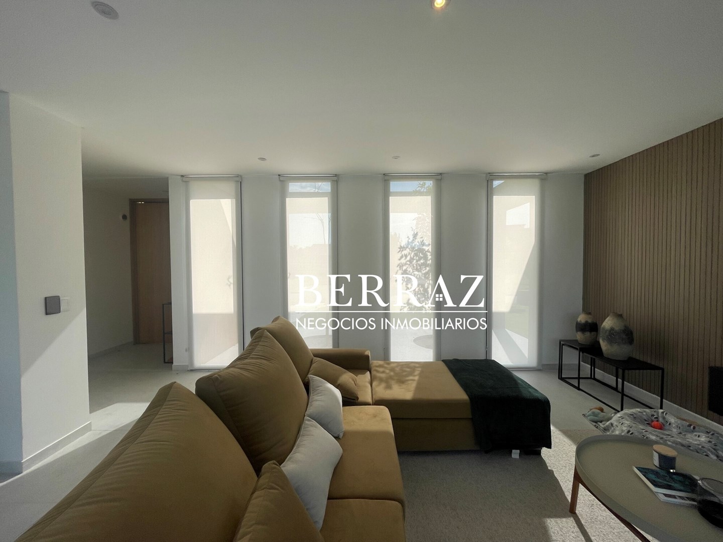 Casa Venta 4 Dormitorios Barrio La Diligencia Lote de 1050 m2 Pilará, Pilar Zona Norte