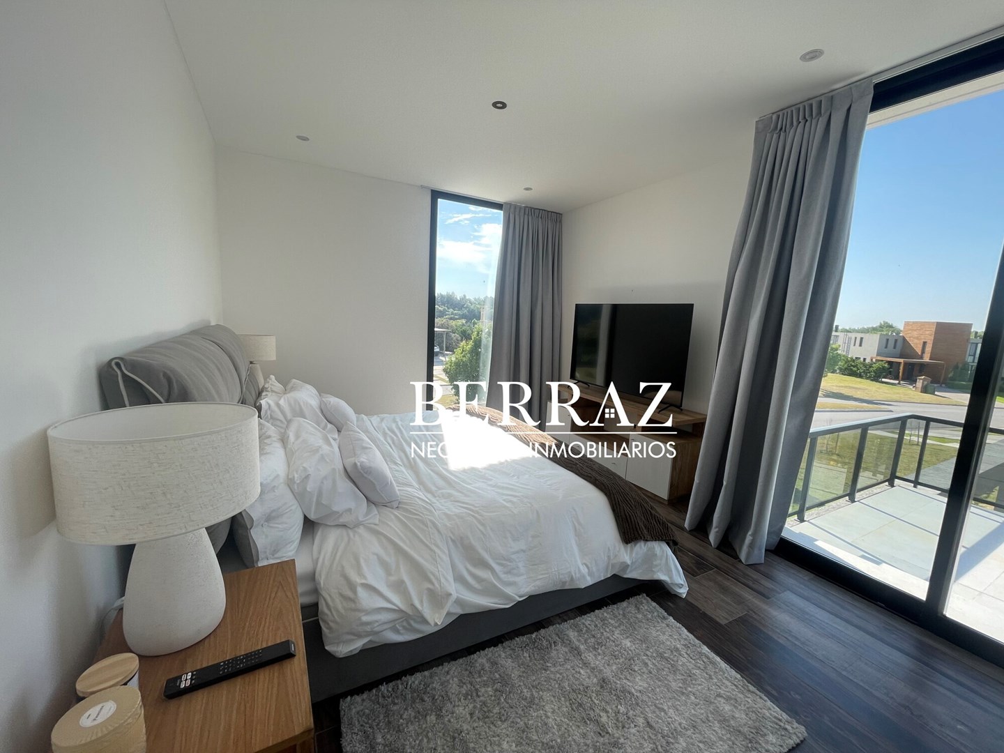 Casa Venta 4 Dormitorios Barrio La Diligencia Lote de 1050 m2 Pilará, Pilar Zona Norte