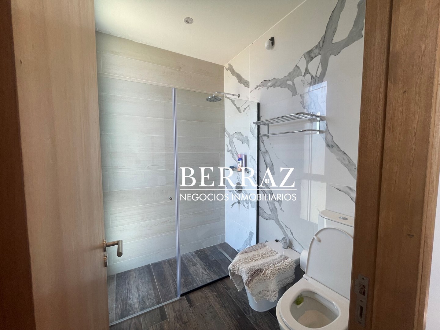 Casa Venta 4 Dormitorios Barrio La Diligencia Lote de 1050 m2 Pilará, Pilar Zona Norte