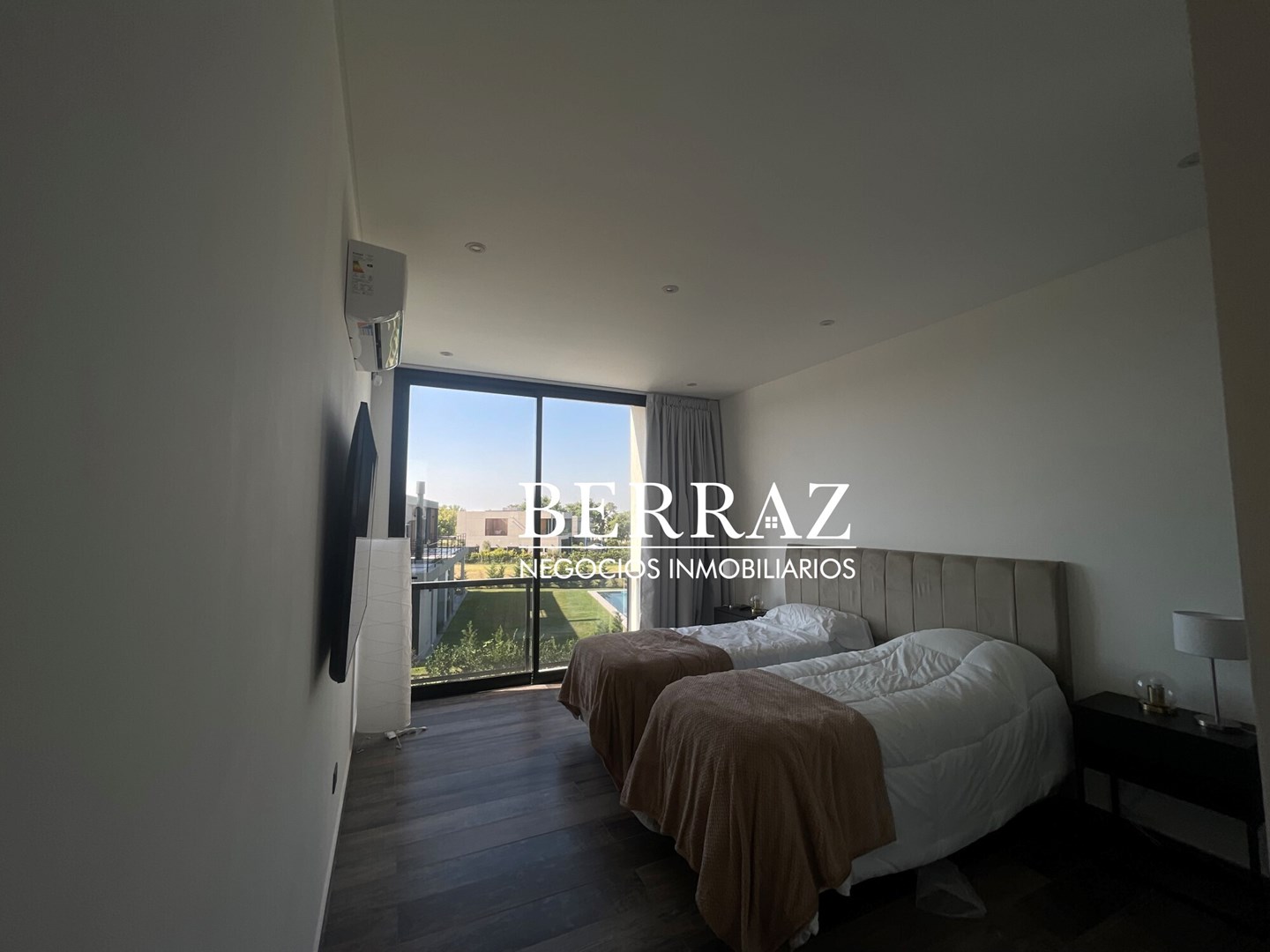 Casa Venta 4 Dormitorios Barrio La Diligencia Lote de 1050 m2 Pilará, Pilar Zona Norte