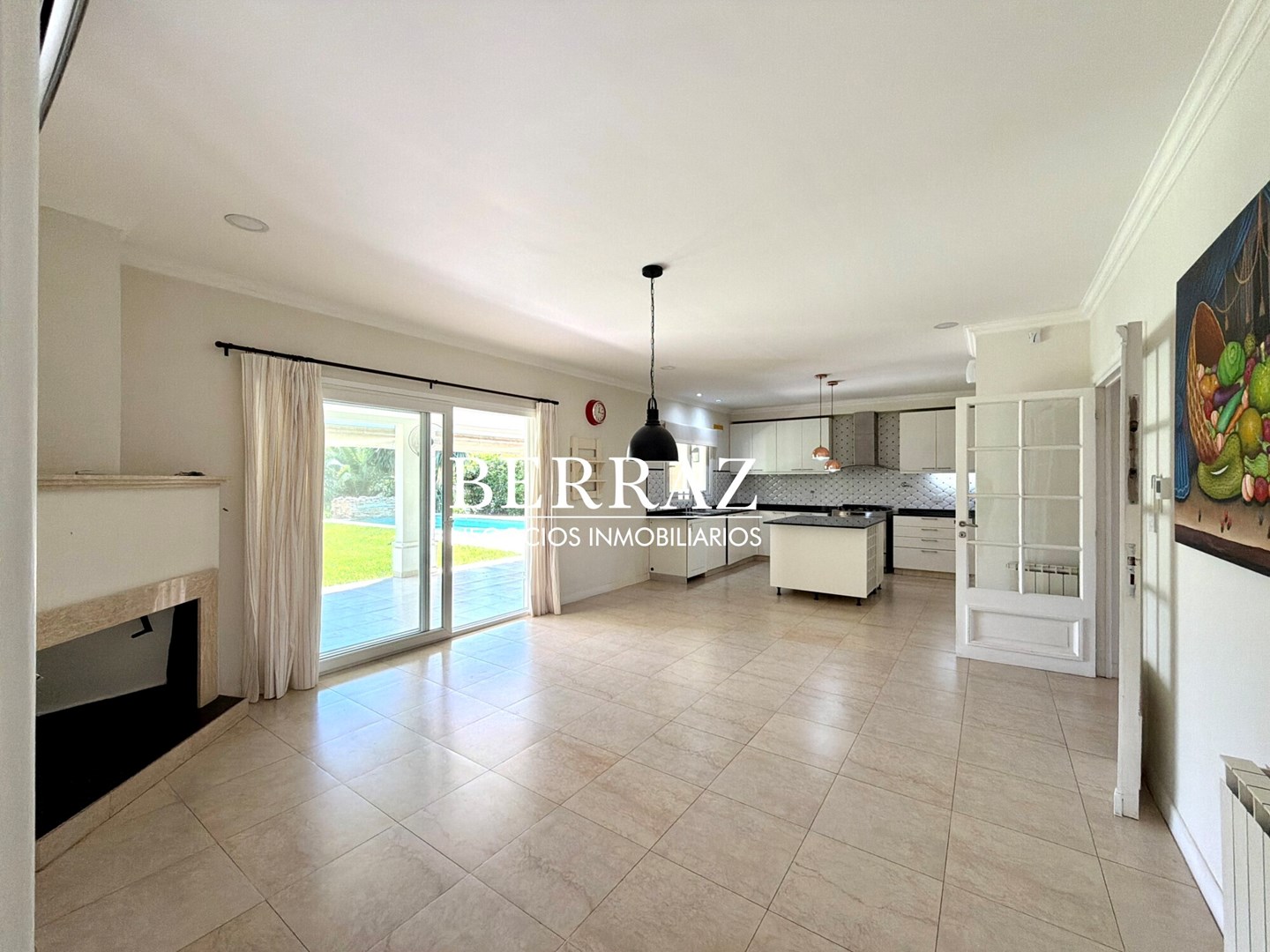 Casa Venta 4 Dormitorios La Lomada Lote de 850 m2 Pilar Zona Norte