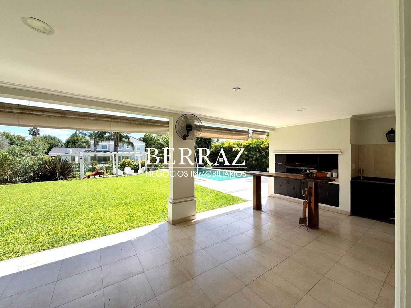 Casa Venta 4 Dormitorios La Lomada Lote de 850 m2 Pilar Zona Norte