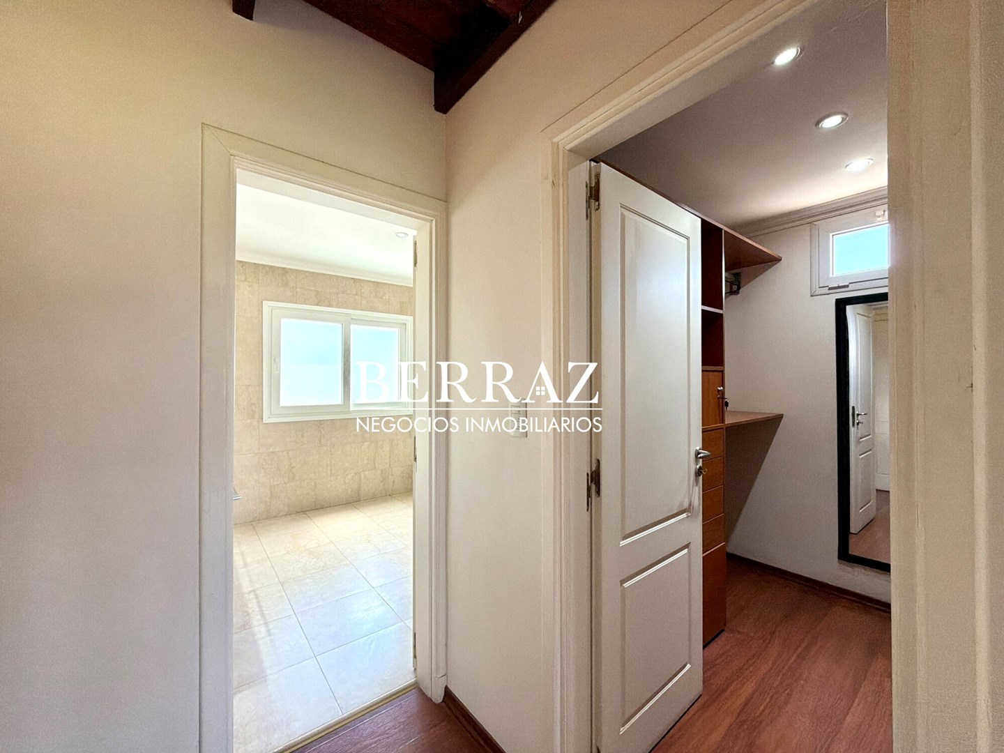 Casa Venta 4 Dormitorios La Lomada Lote de 850 m2 Pilar Zona Norte