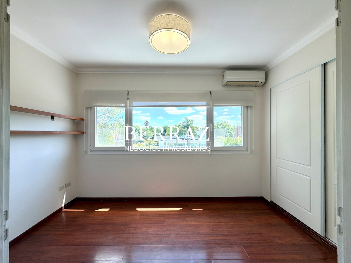 Casa Venta 4 Dormitorios La Lomada Lote de 850 m2 Pilar Zona Norte