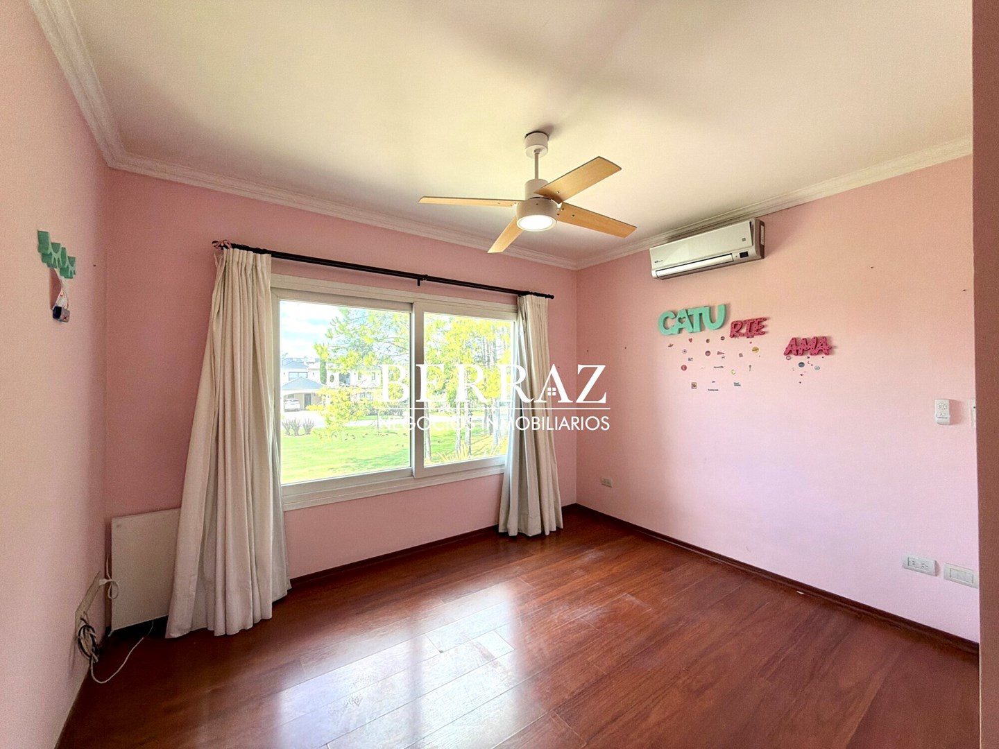 Casa Venta 4 Dormitorios La Lomada Lote de 850 m2 Pilar Zona Norte