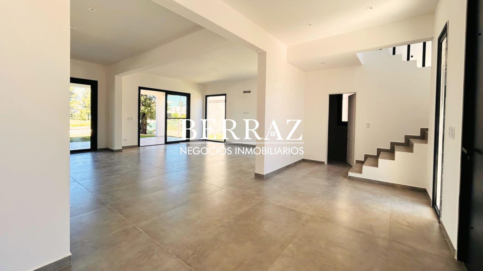 Casa Venta Laguna Grande 4 Dormitorios Lote de 650 m2 Villanueva Tigre