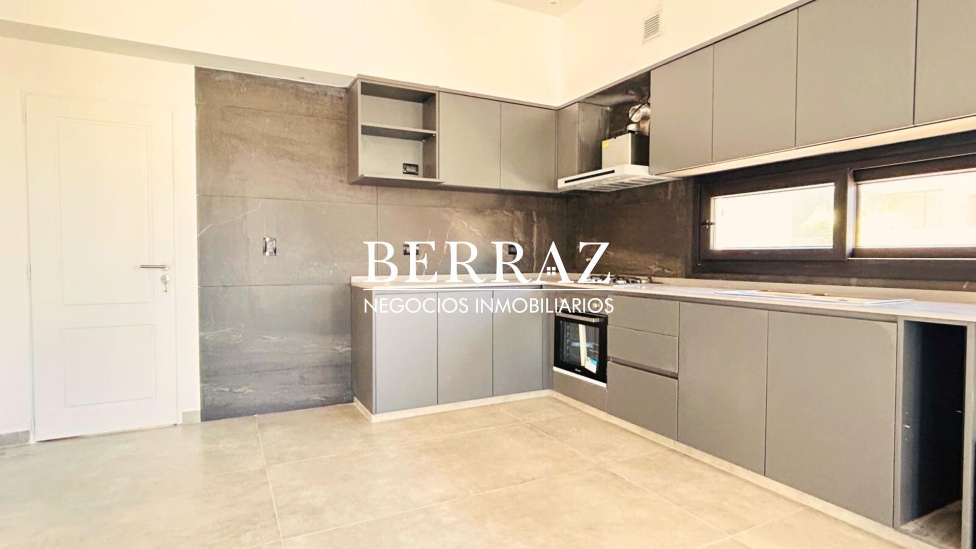 Casa Venta Laguna Grande 4 Dormitorios Lote de 650 m2 Villanueva Tigre