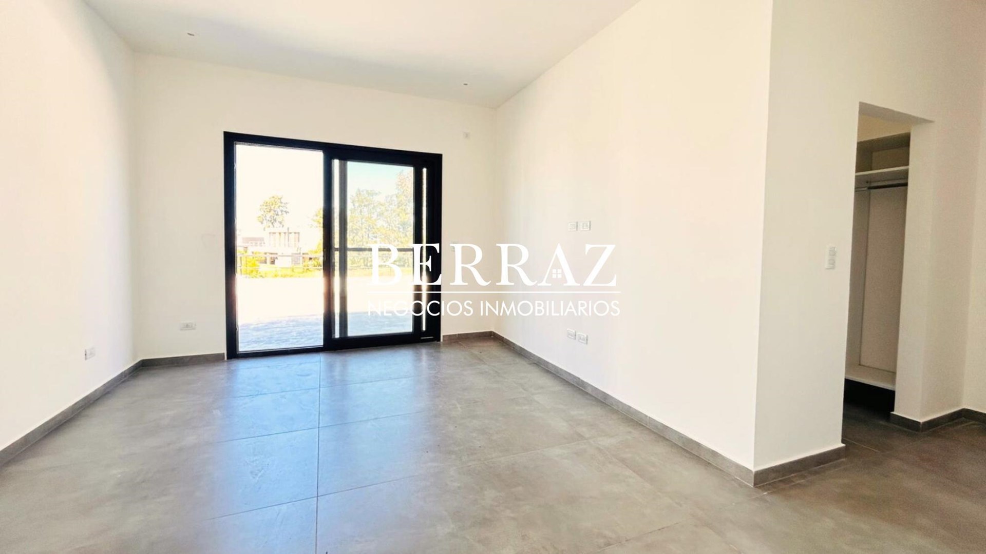 Casa Venta Laguna Grande 4 Dormitorios Lote de 650 m2 Villanueva Tigre