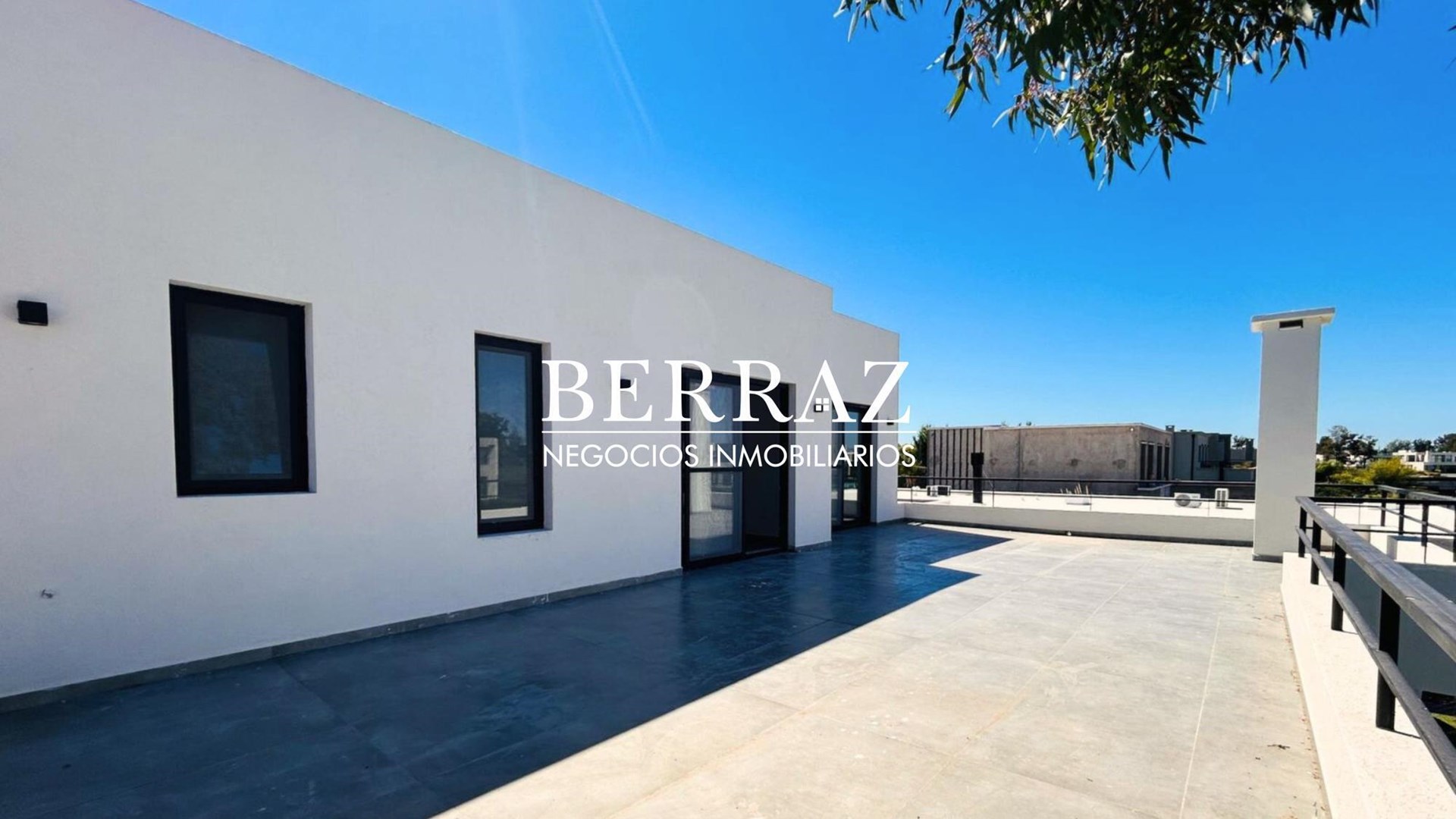 Casa Venta Laguna Grande 4 Dormitorios Lote de 650 m2 Villanueva Tigre